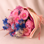 Seasonal Compliment – Luxury Seasonal Flower Bouquet - Image 3