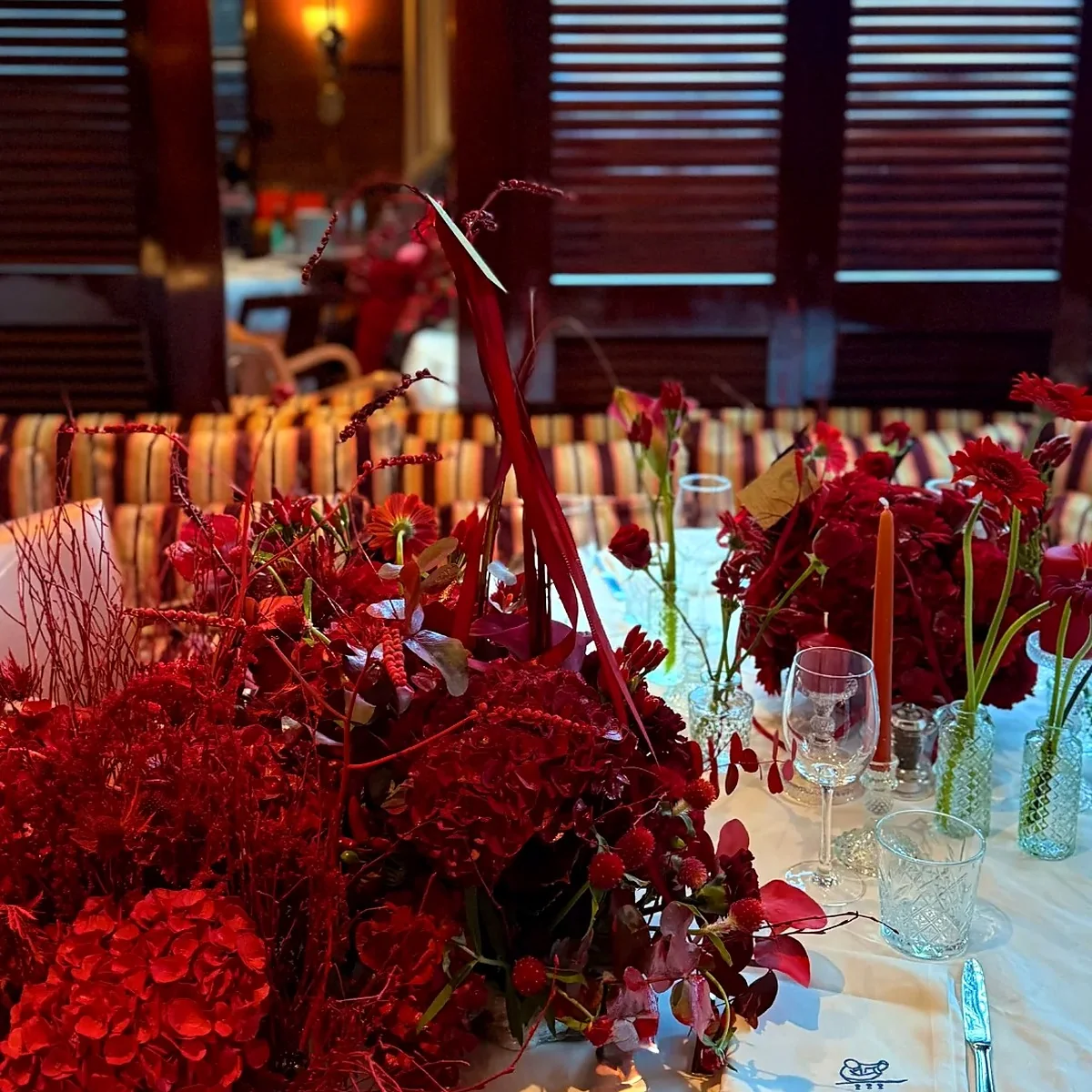 Saint Barbara Flowers arrangements prepared for a private event table