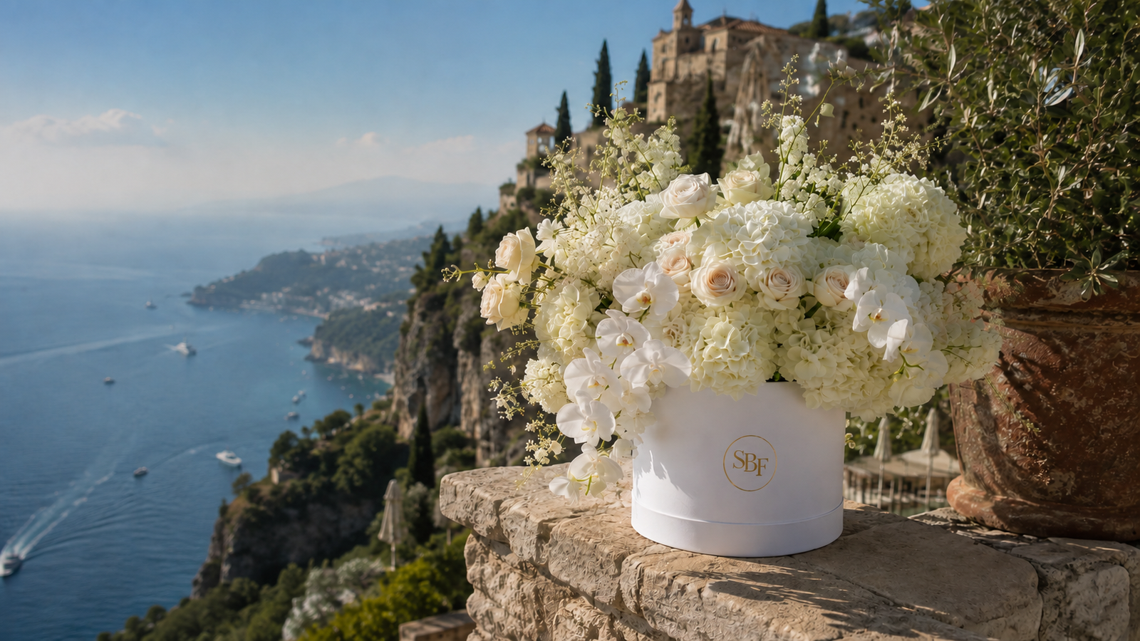 Luxury flower delivery in Èze